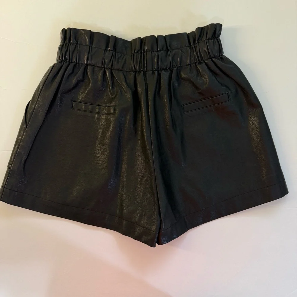 SCHHJZPJ vegan leather womens shorts size M lined elastic waist dressy casual